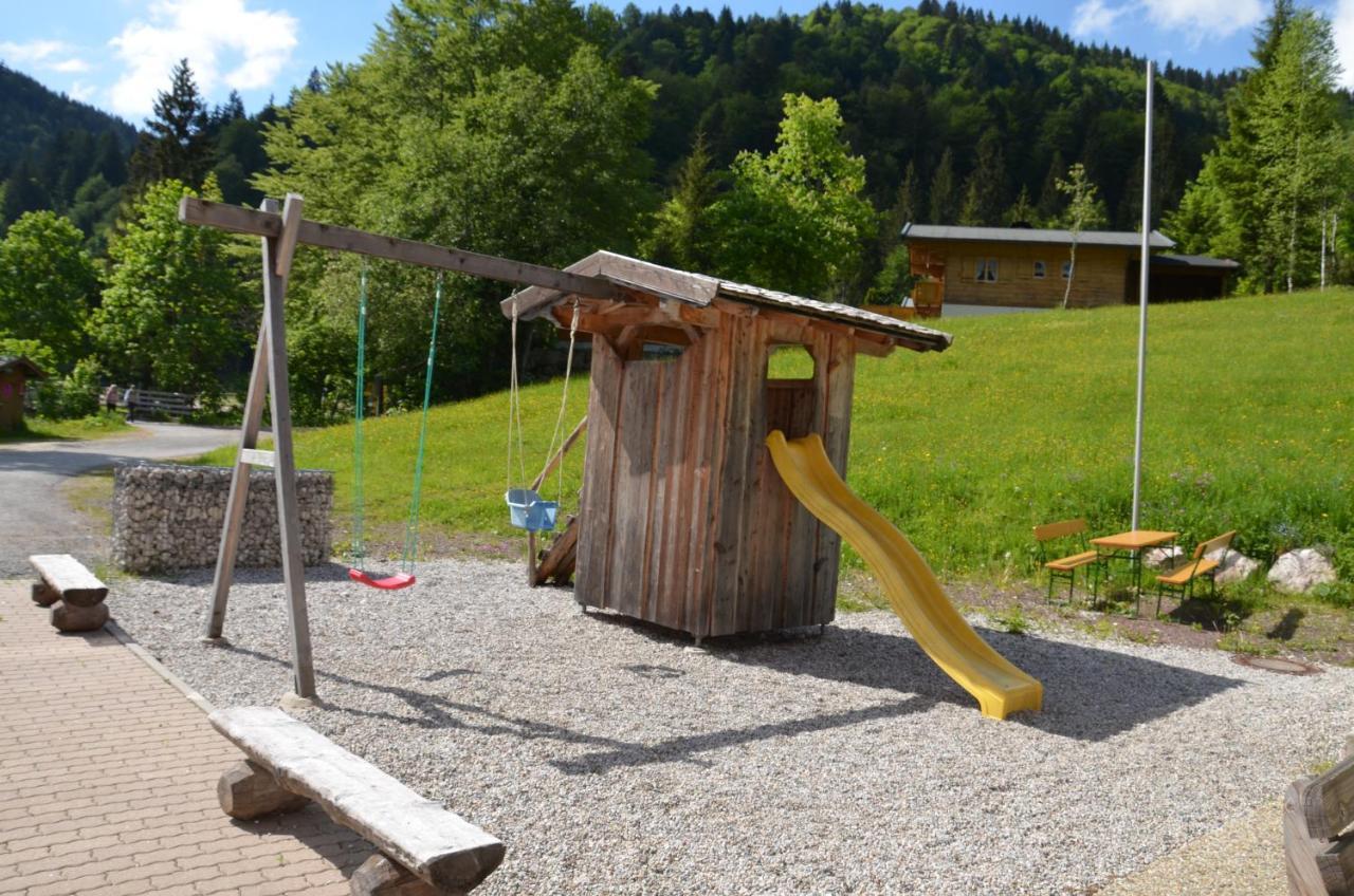 Heustubn Ferienwohnungen Unken Extérieur photo